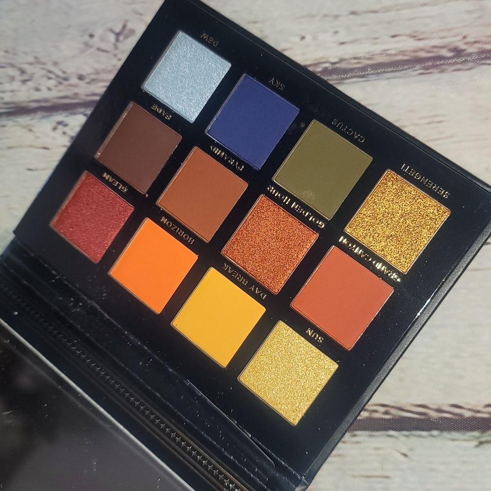 Ace vintage dawn Eye shadow pallet